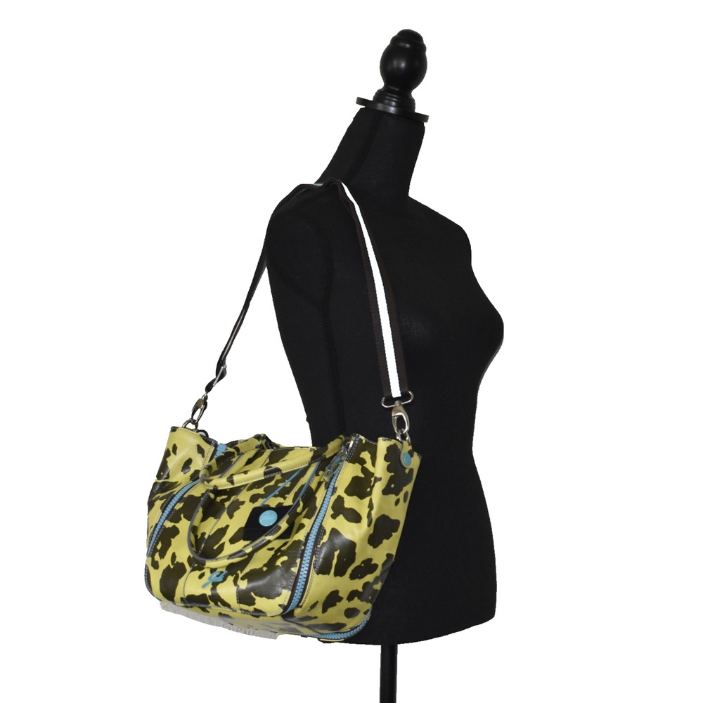 B5 NWOT GABS Lime & Black Camo Leather Convertible 2-in-1 Shoulder Handbag Bag
